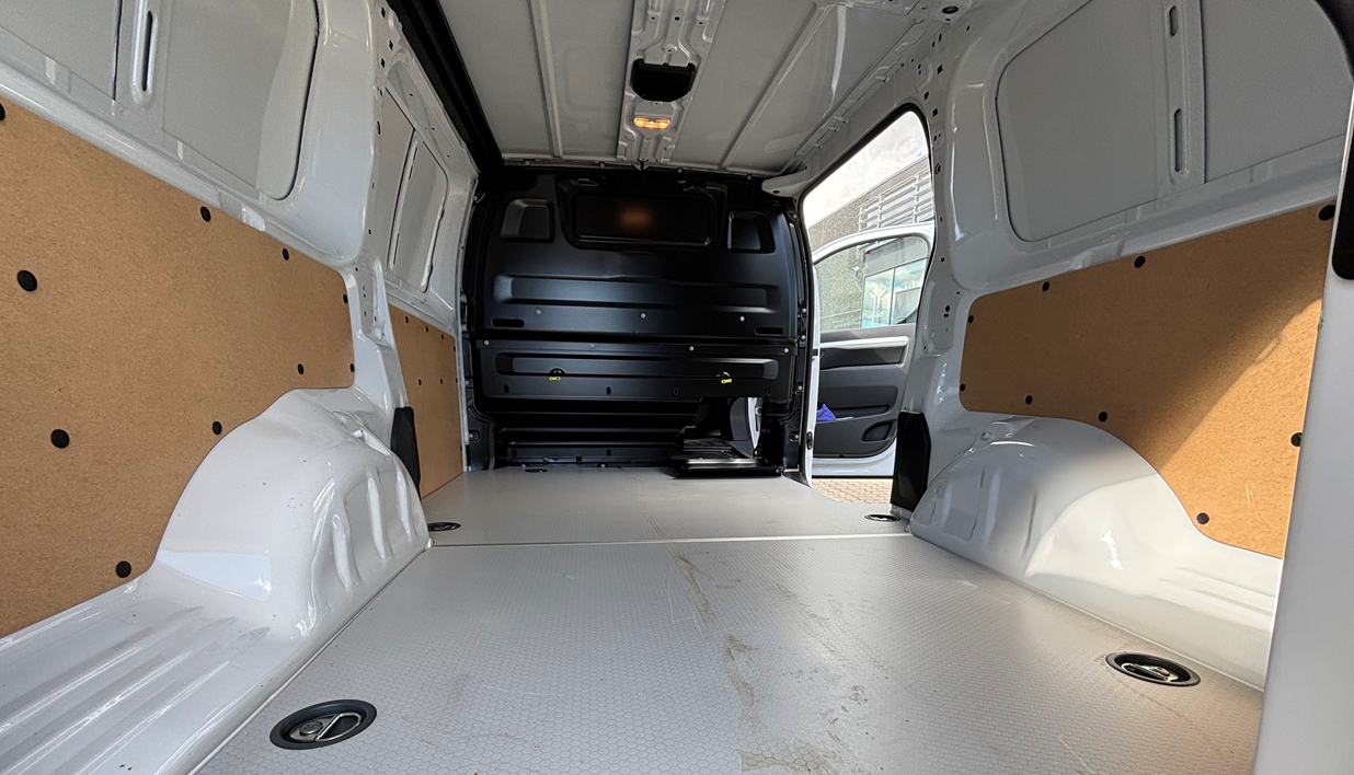 Billede af Peugeot Expert 2,0 BlueHDi 177 L3 Premium EAT8 Van