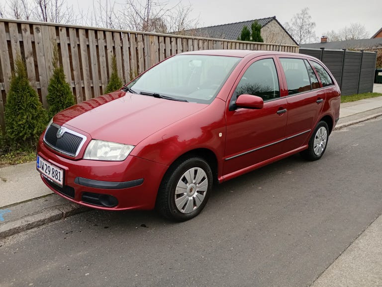 Skoda Fabia 16V 75 Ambiente Combi