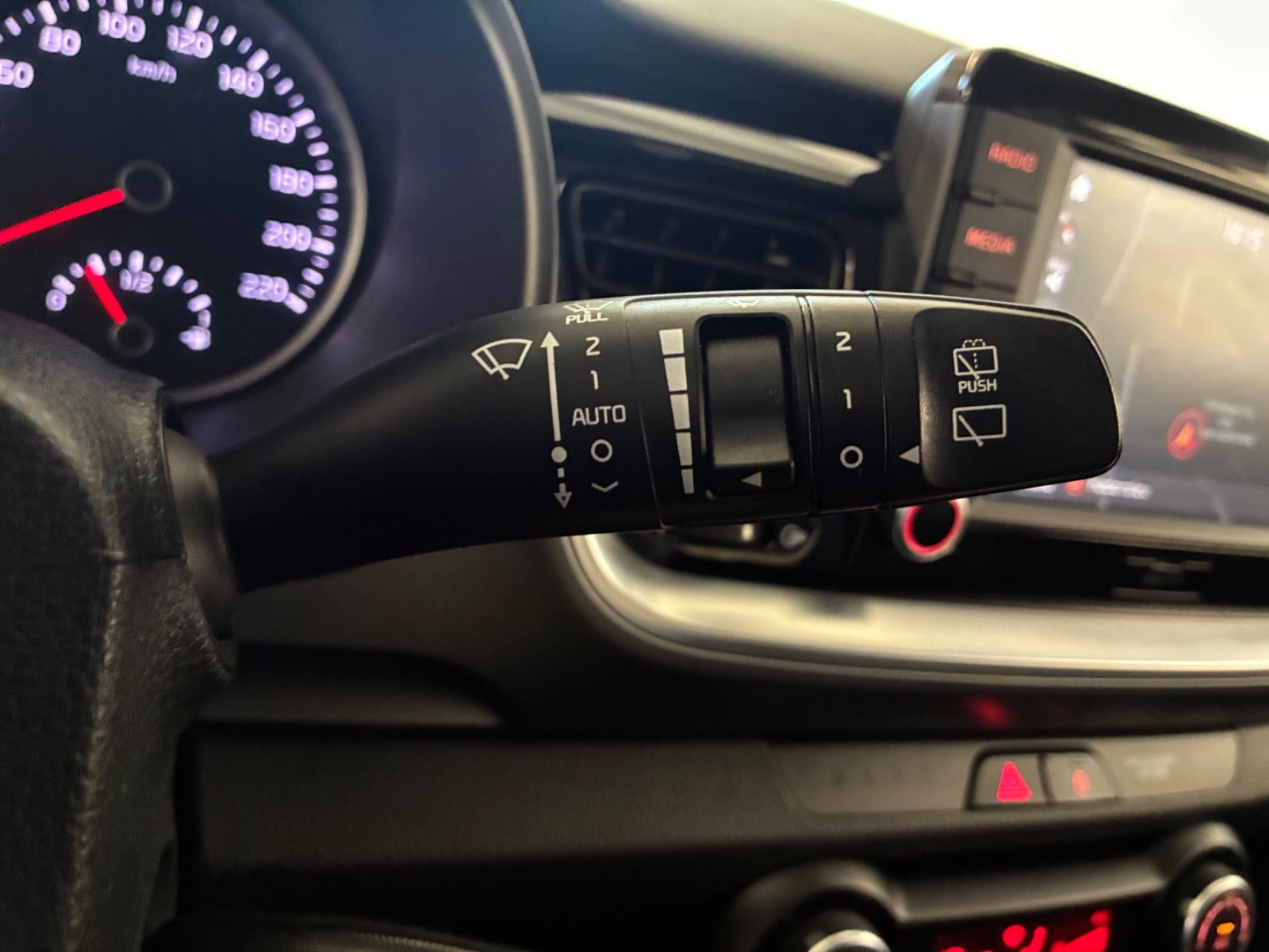 Kia Stonic CRDi 115 Attraction+