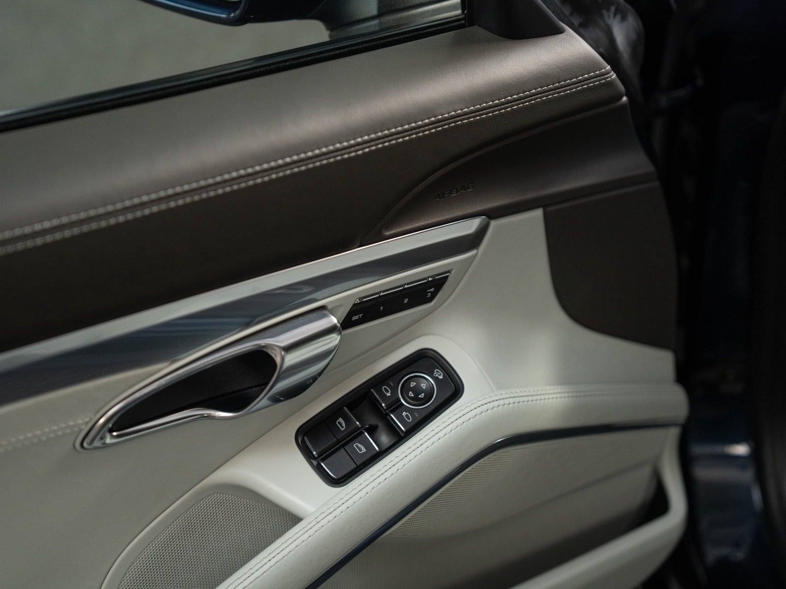 Gallery image 10 of 18