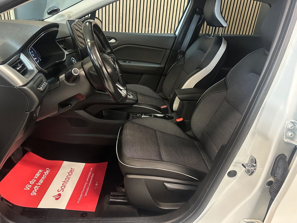 Renault Captur E-Tech Intens