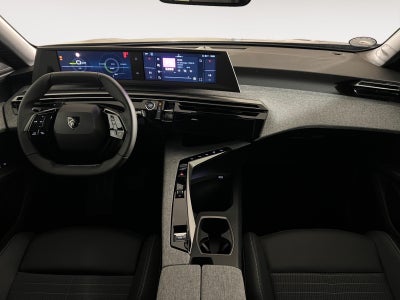 Peugeot e-5008 Allure Van