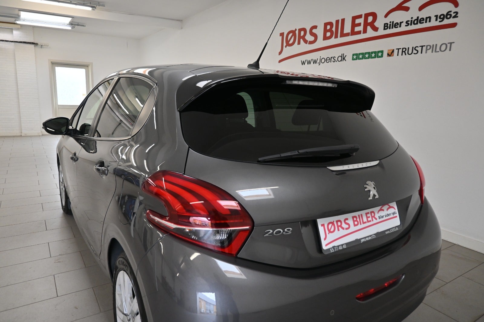 Peugeot 208 BlueHDi 100 Signature Sky