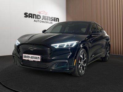 Ford Mustang Mach-E Premium Extended Range Van