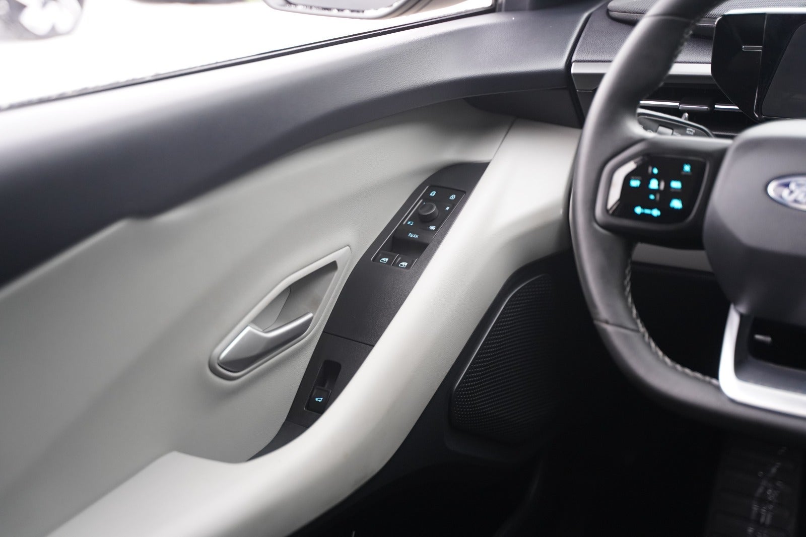 Billede af Ford Explorer 77 Select Extended Range