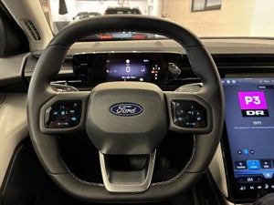 Ford Explorer Select Extended Range