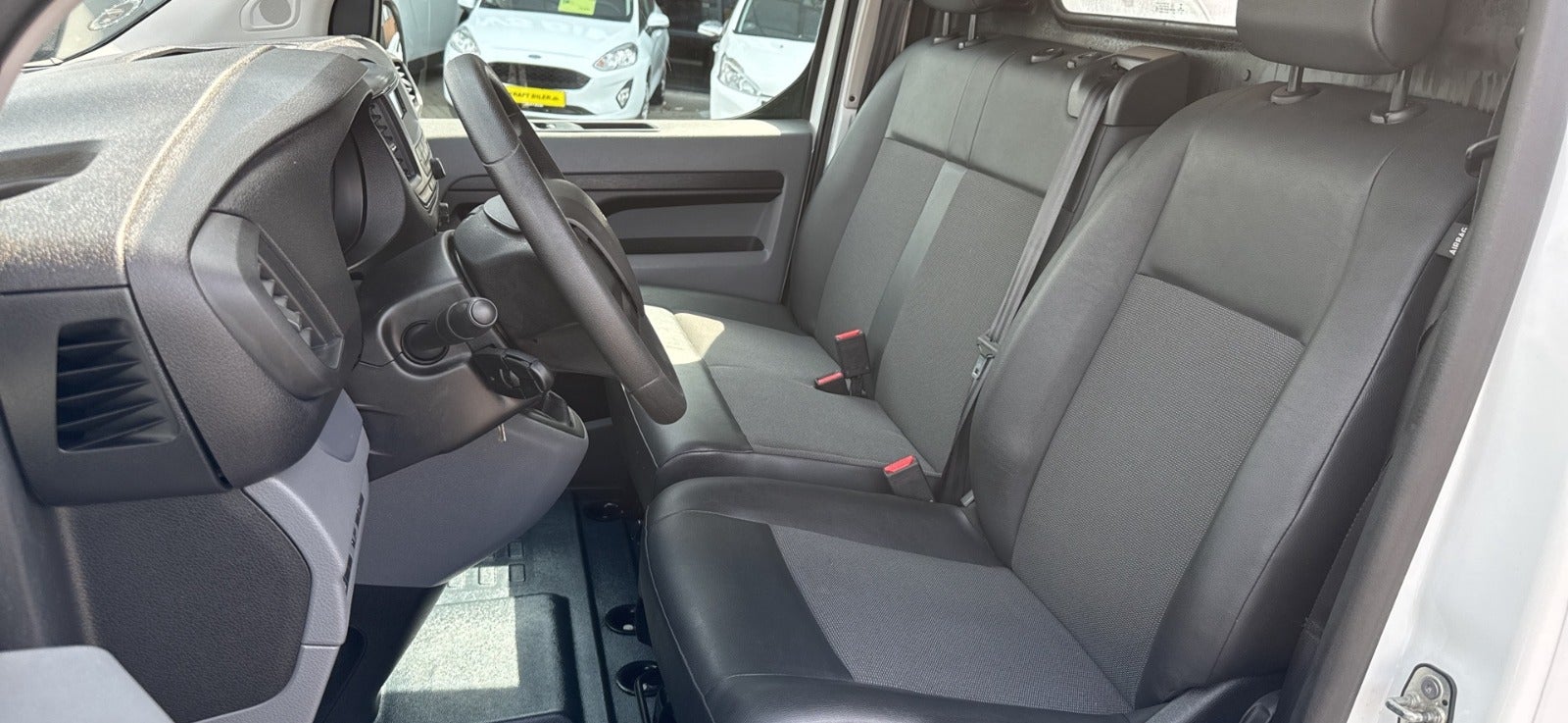 Billede af Peugeot Expert 2,0 BlueHDi 122 L3 Plus Van