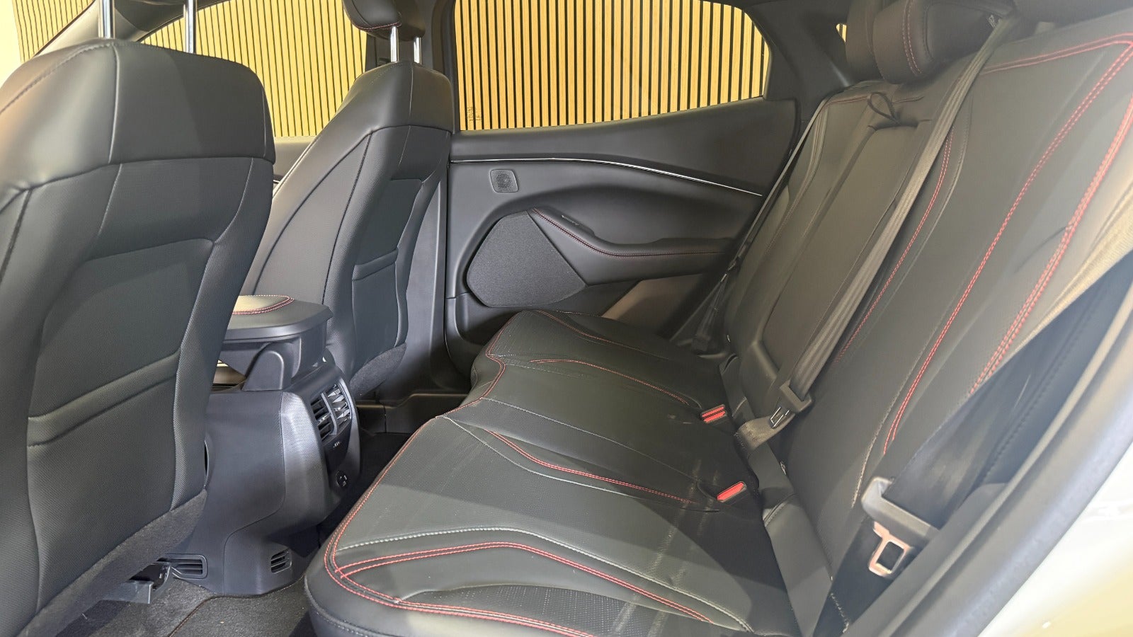 Billede af Ford Mustang Mach-E 91 Premium Extended Range AWD