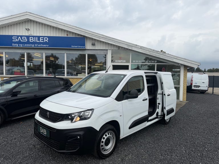 Peugeot Partner BlueHDi 100 L2V2 Plus Van