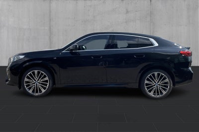 BMW iX2 eDrive20 M-Sport - 1