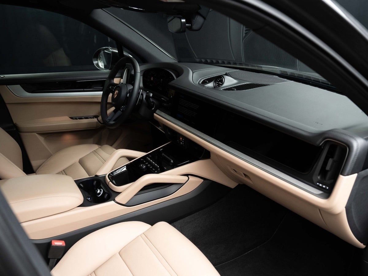 Gallery image 15 of 18