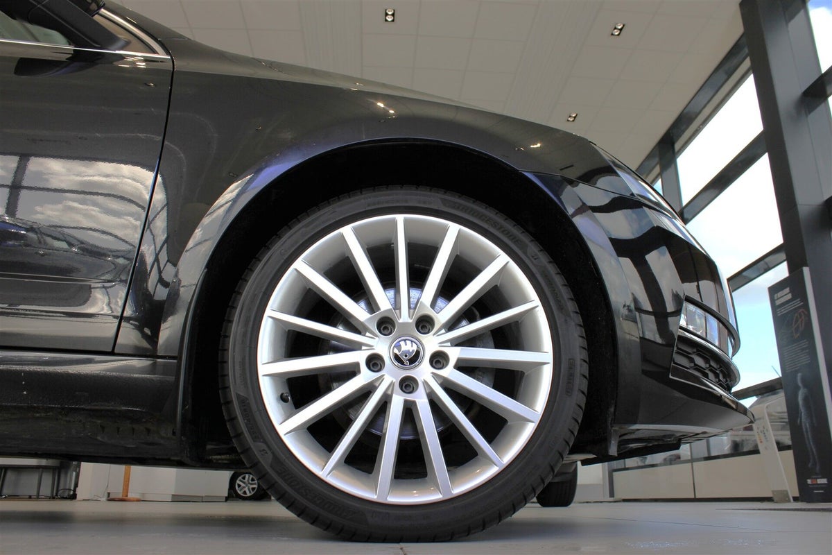 Skoda Octavia TDi 115 Style Combi DSG billede 13