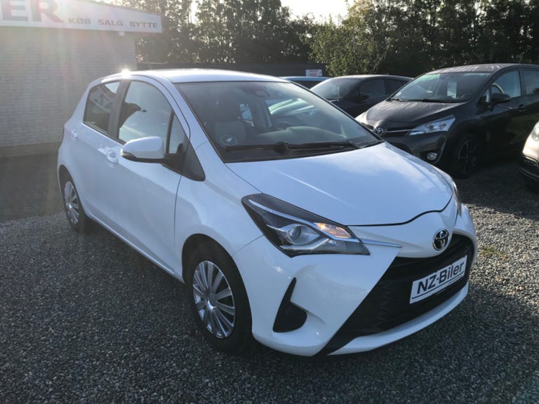 Toyota Yaris VVT-i T2 Premium Van