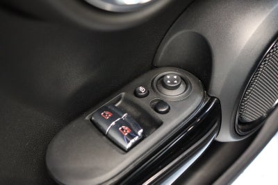 MINI Cooper SE Classic Trim