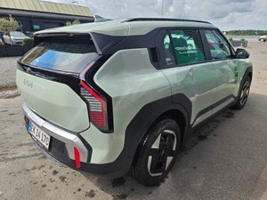 Kia EV3 Long Range Access