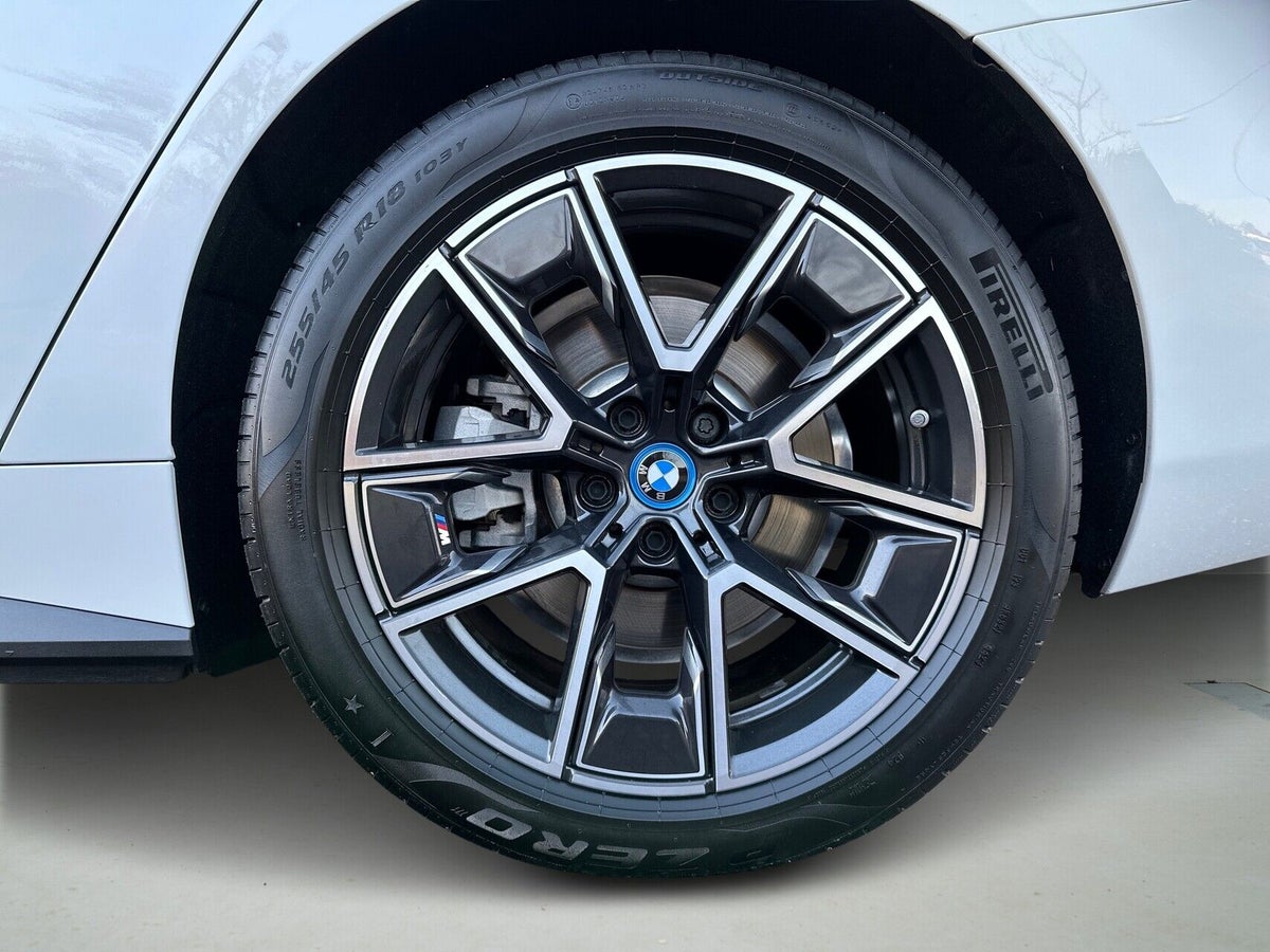 BMW i4 eDrive35 M-Sport billede 6