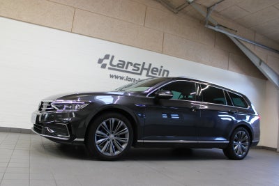VW Passat GTE Variant DSG