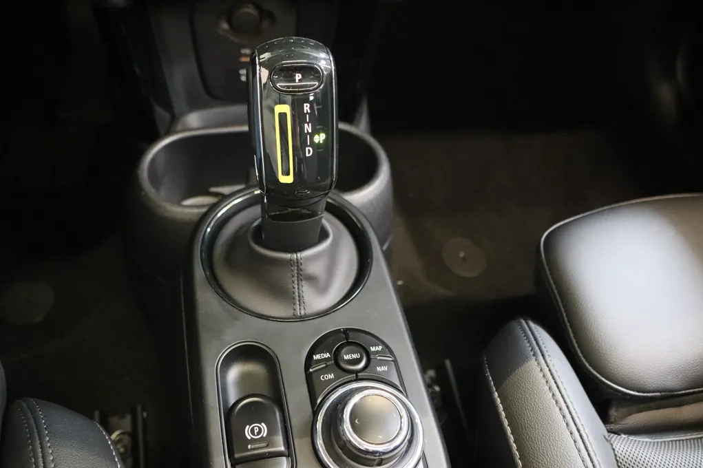 MINI Cooper SE Camden Edition