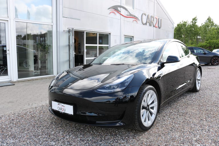 Tesla Model 3 RWD