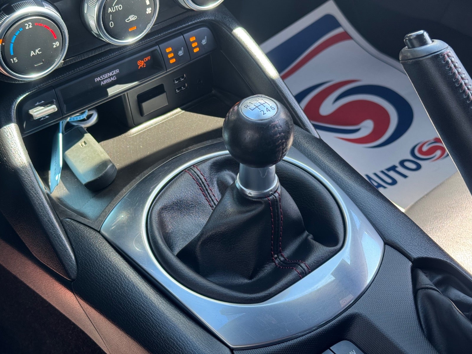 Billede af Mazda MX-5 1,5 SkyActiv-G 131 RF Edition
