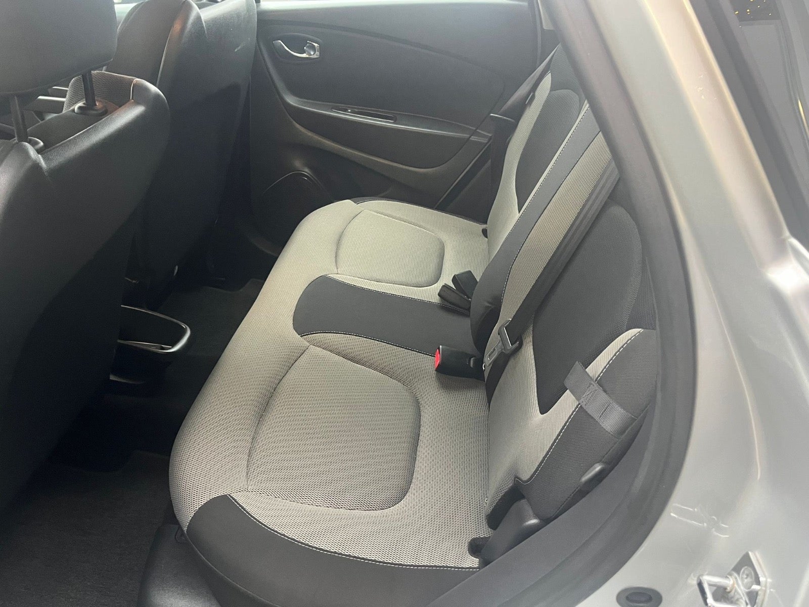 Billede af Renault Captur 1,5 dCi 90 Zen EDC