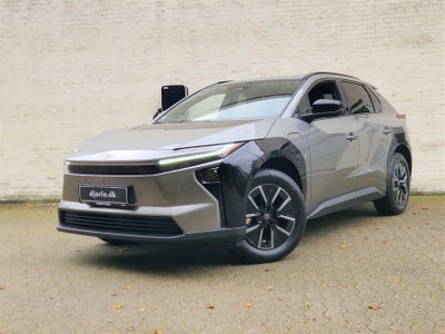 Toyota bZ4X 73 Executive AWD 5d