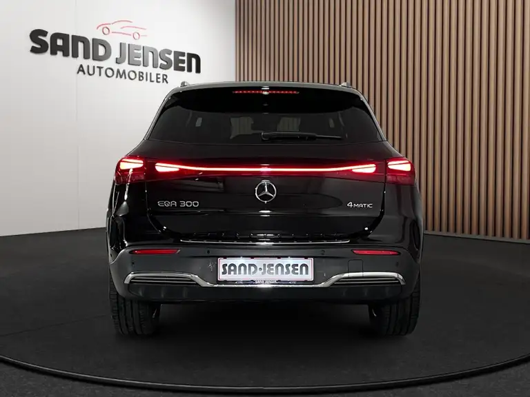 Mercedes EQA300 AMG Line 4Matic