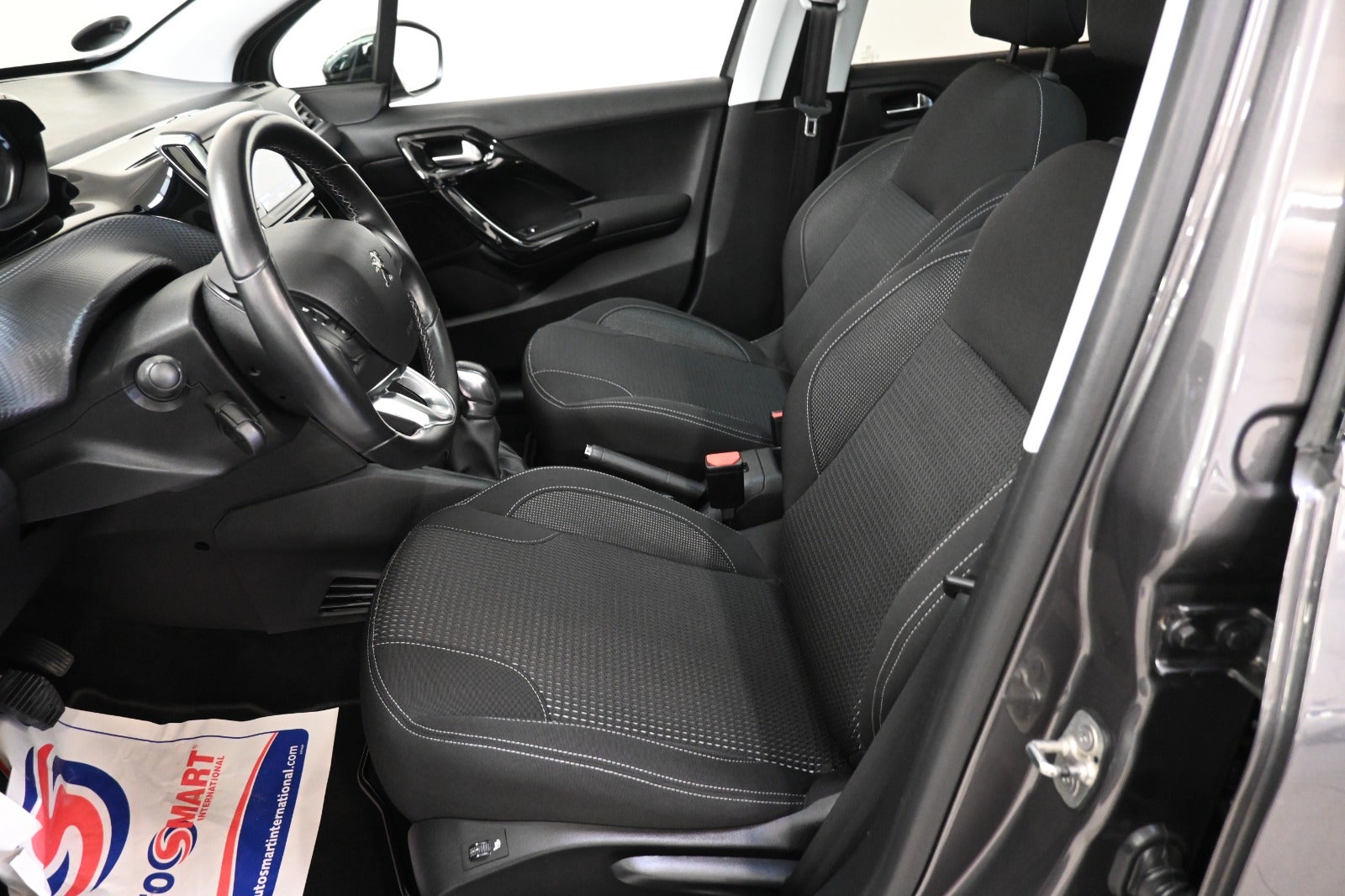 Peugeot 208 PureTech 82 Exclusive+