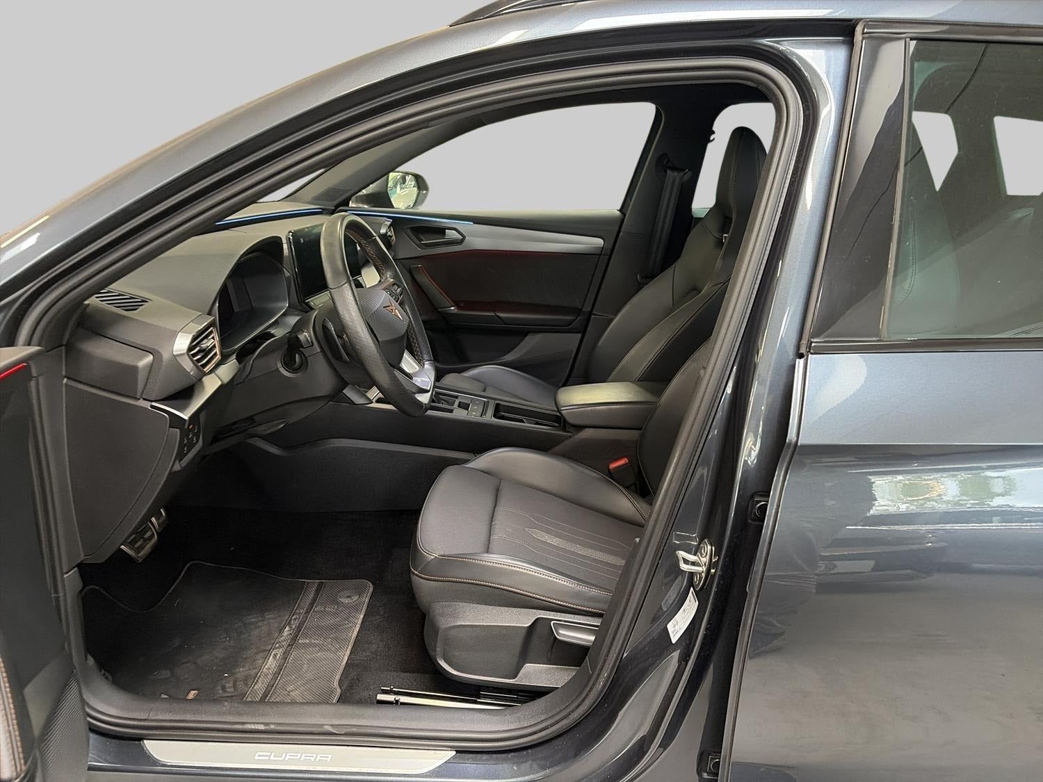 Billede af Cupra Leon 1,4 eHybrid Sportstourer DSG