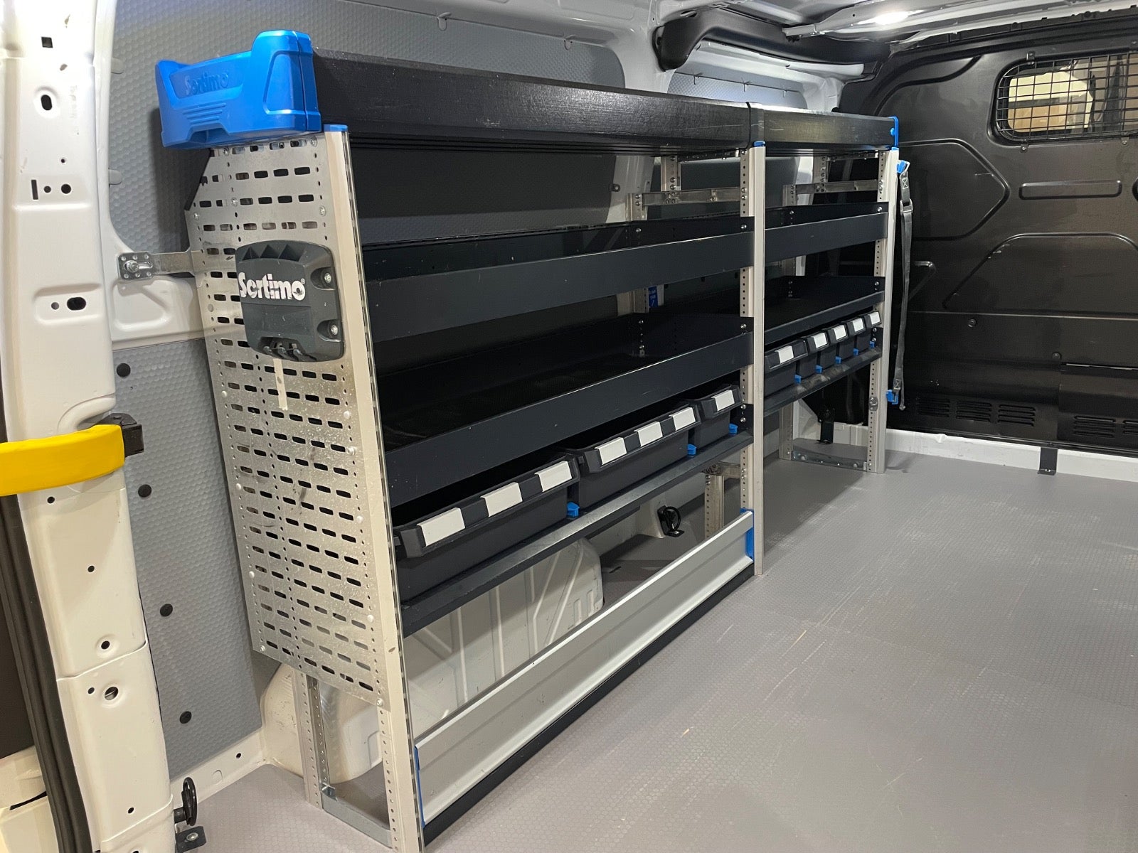 Billede af Ford Transit Custom 300L 2,0 TDCi 130 Trend aut.