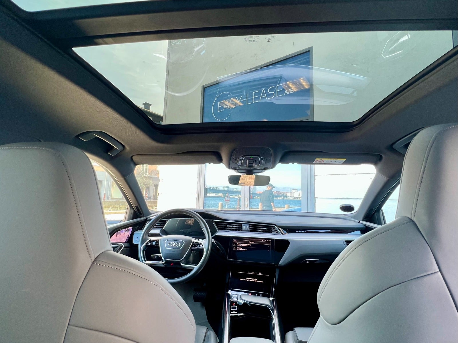 Billede af Audi e-tron 50 S-line quattro