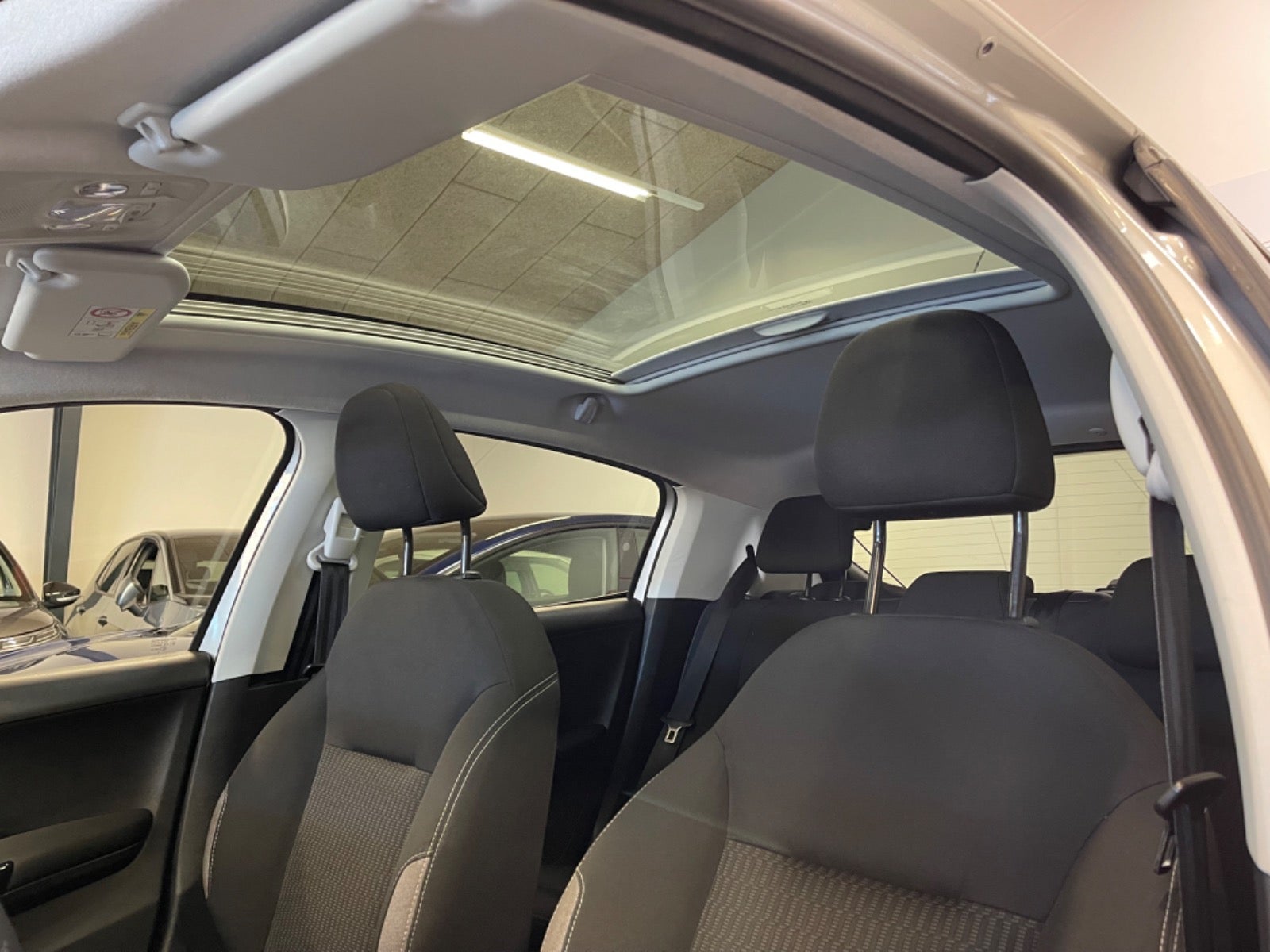 Billede af Peugeot 208 1,6 BlueHDi 100 Desire Sky