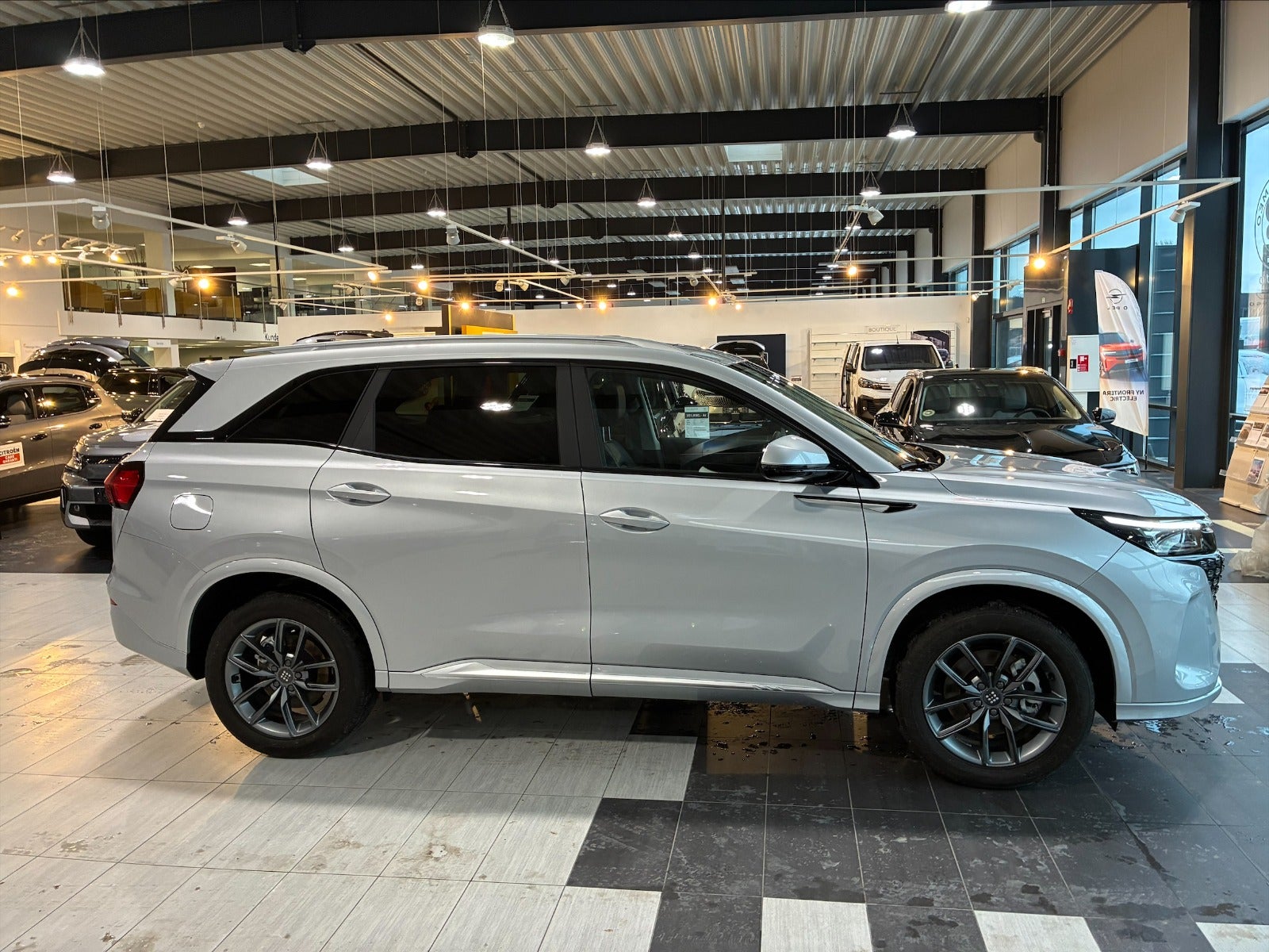 Billede af Navor E5 1,5 PHEV Rock