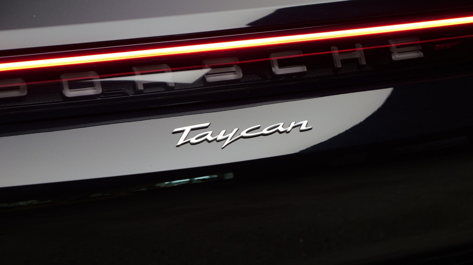 Porsche Taycan Sport Turismo