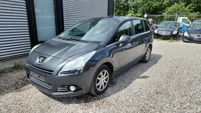 Peugeot 5008 HDi 110 Premium