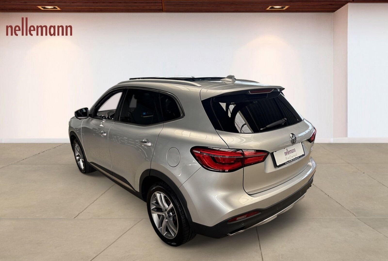 MG EHS PHEV Luxury