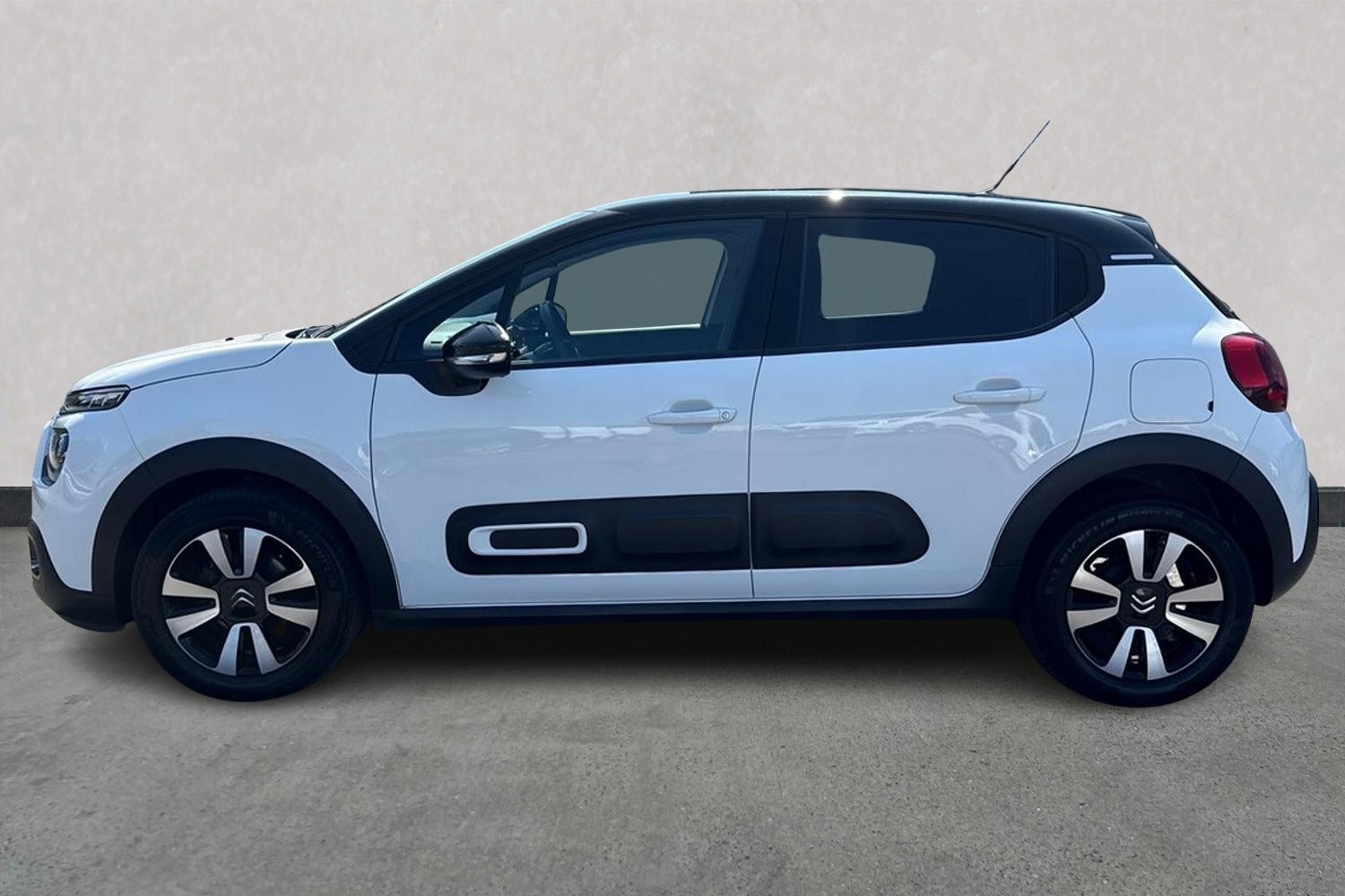 Billede af Citroën C3 1,2 PureTech 83 Shine