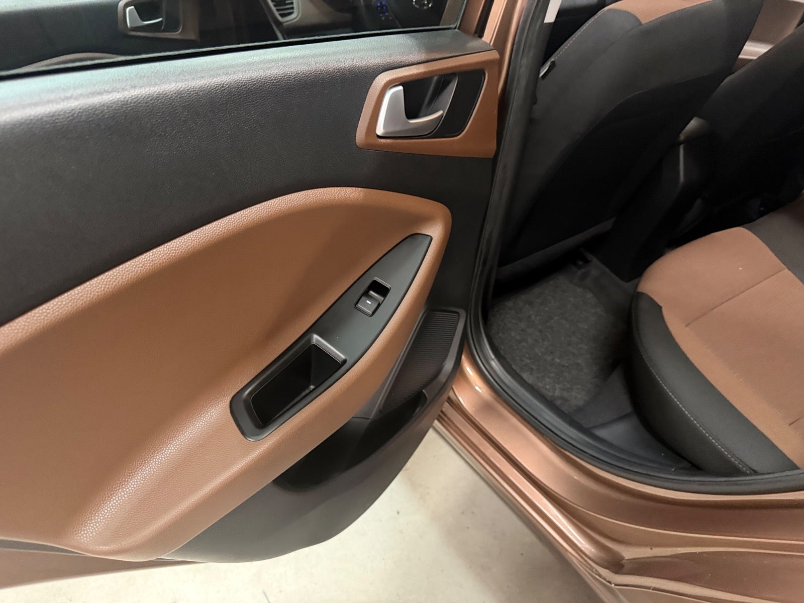 Hyundai i20 Black Life - billede 15