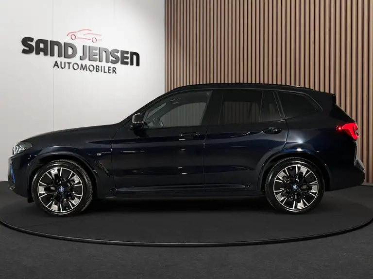 BMW iX3 Charged Plus M-Sport