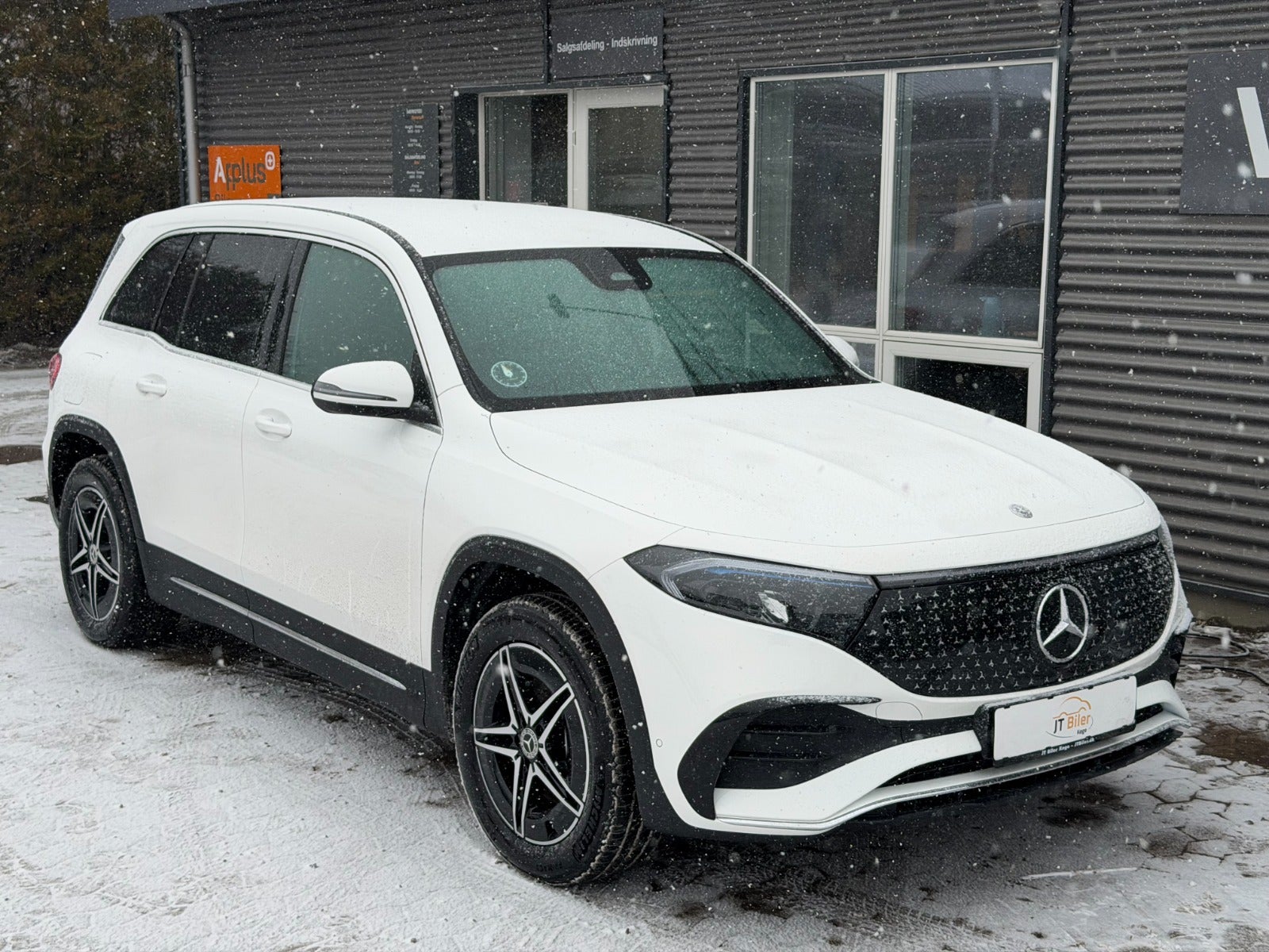 Mercedes EQB250+ AMG Line
