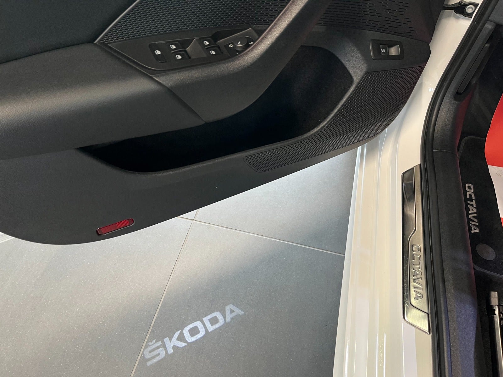 Billede af Skoda Octavia 1,4 TSi iV Plus Combi DSG
