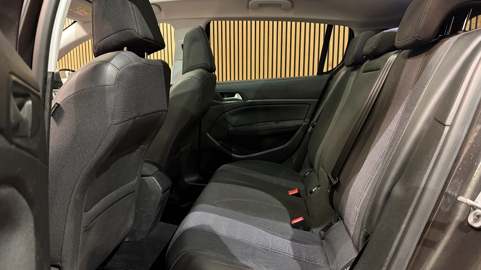 Billede af Peugeot 308 1,2 e-THP 130 Allure Sky