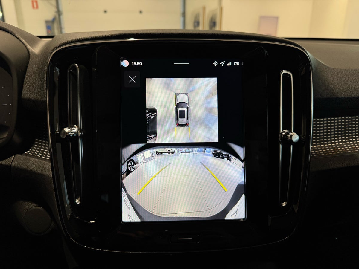 Volvo EX40 Extended Range Black Edition billede 18