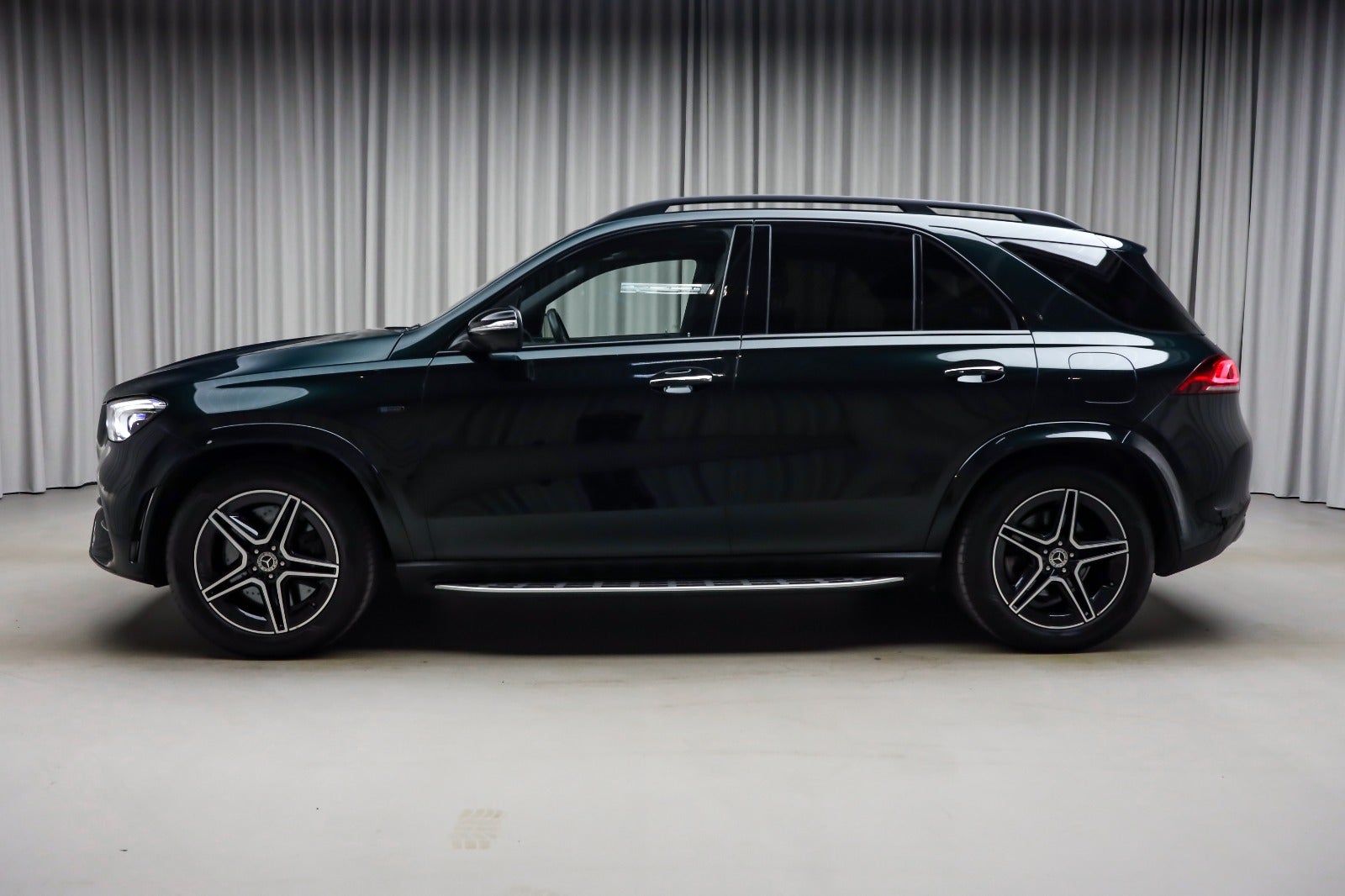 Mercedes-Benz GLE 350 de (5/8)