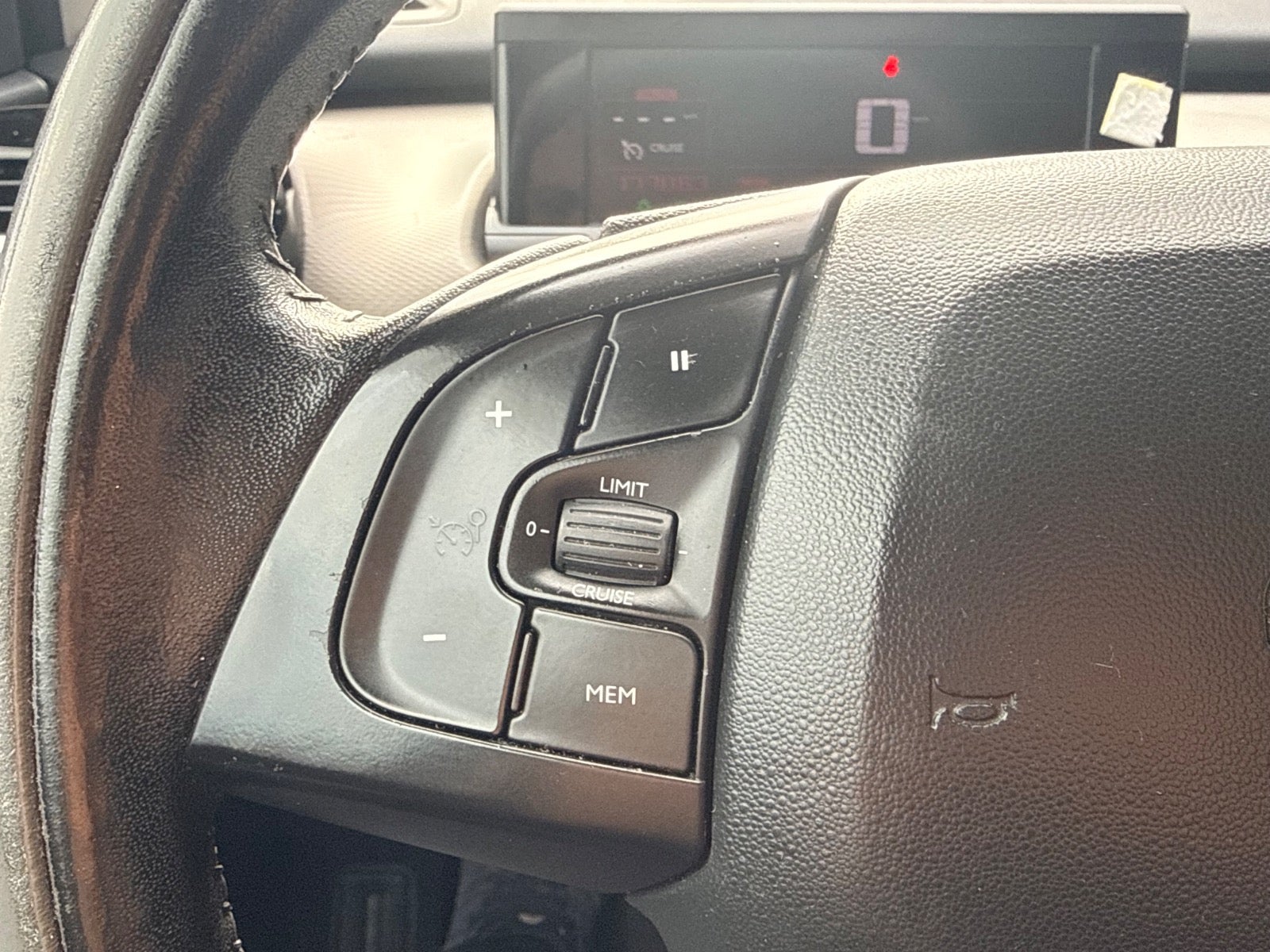 Billede af Citroën C4 Cactus 1,6 BlueHDi 100 Feel Van