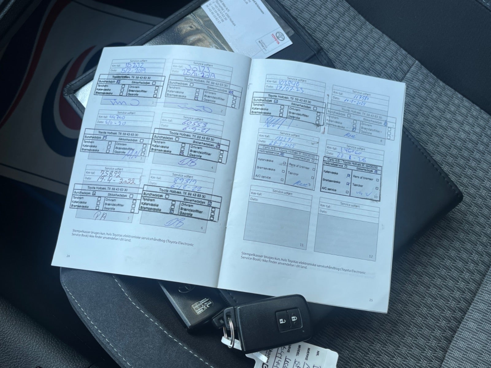 Billede af Toyota Auris 1,8 Hybrid H2 Selected CVT
