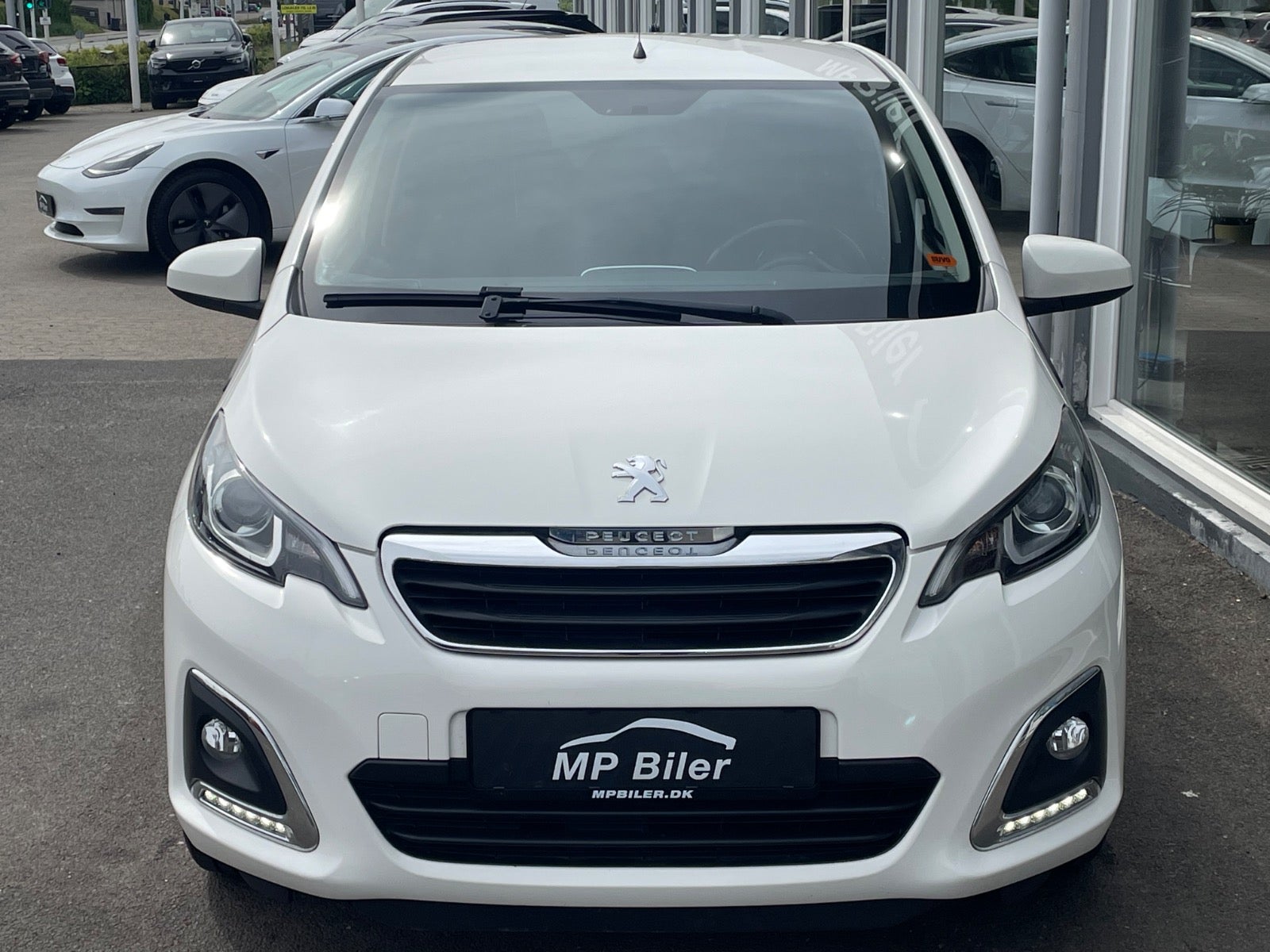 Billede af Peugeot 108 1,0 e-VTi 69 White Edition