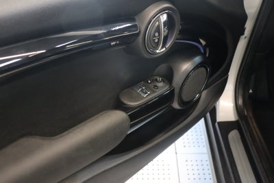 MINI Cooper SE Classic Trim