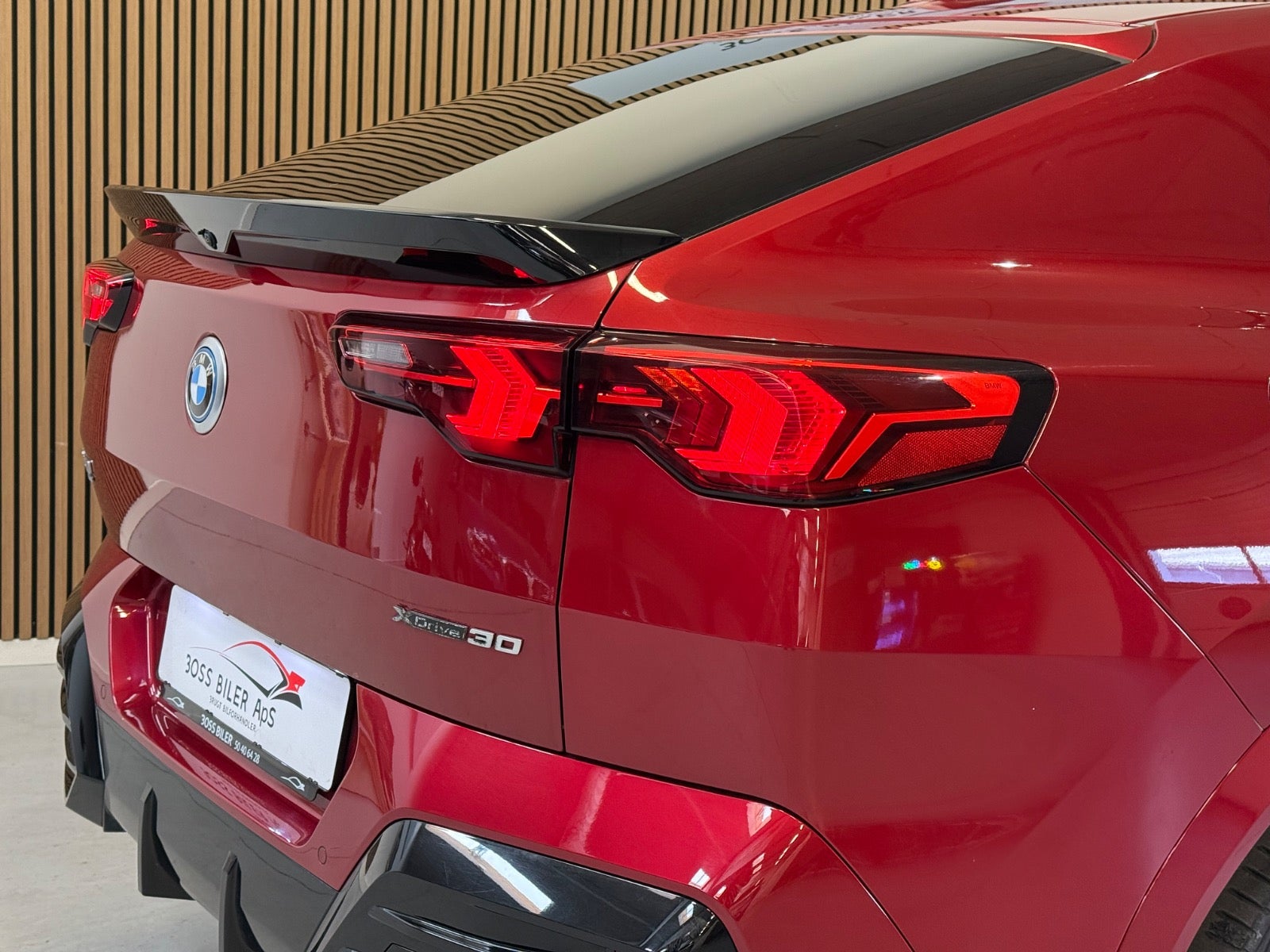 Billede af BMW iX2  xDrive30 Fully Charged M-Sport