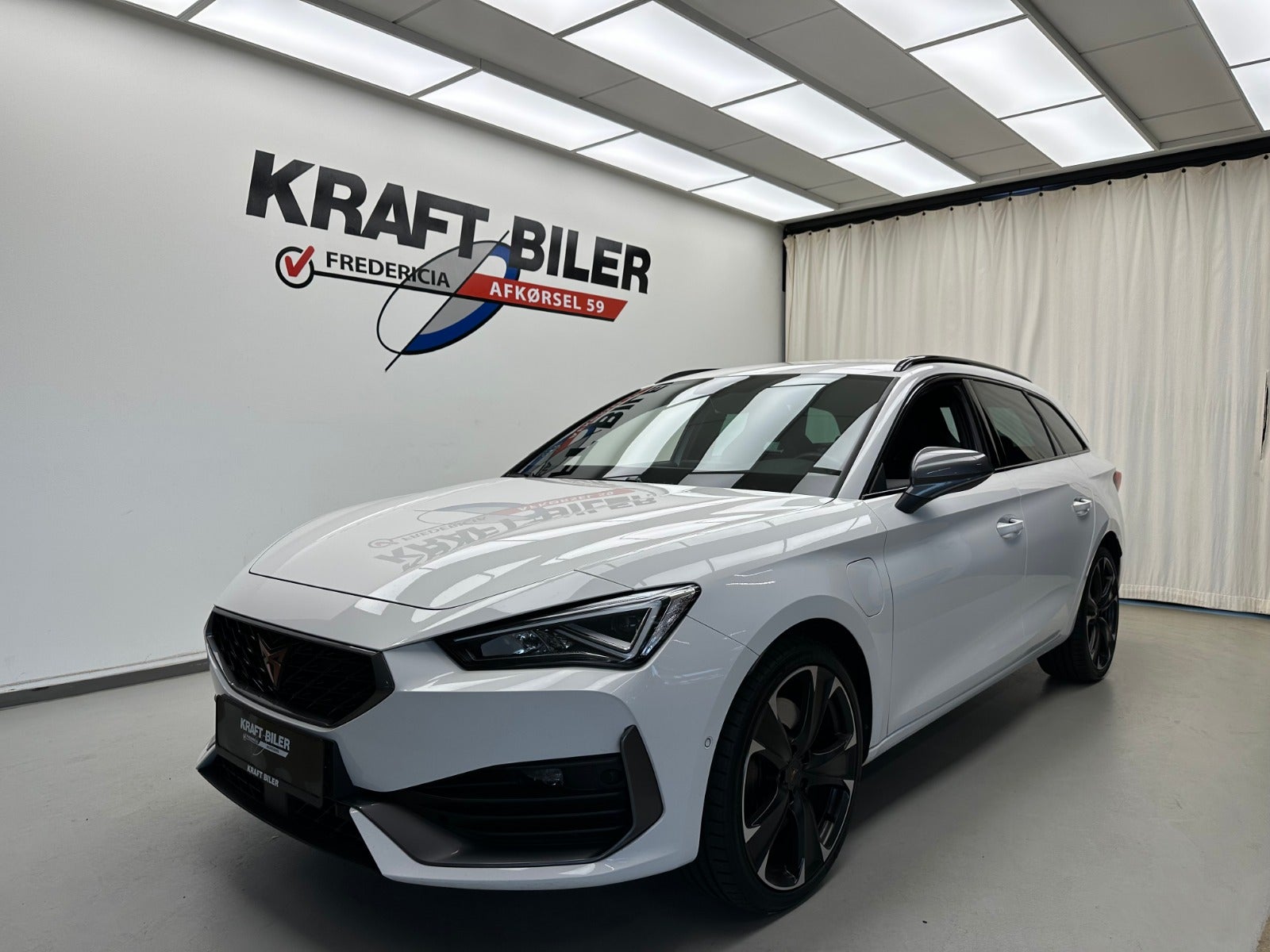 Billede af Cupra Leon 1,4 eHybrid Sportstourer DSG